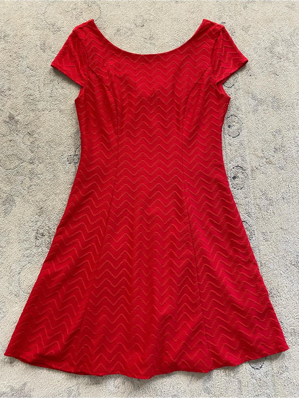 Bisou Bisou Fit & Flare Dress Chevron Pattern Size 6 Red Zipper Back Fully Lined